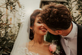 Kiss and look.…
